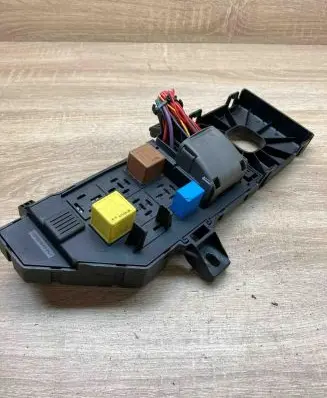 Opel Signum Fuse module 460023260 13223678