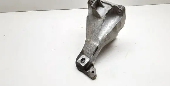 BMW 1 E81 E87 Engine mounting bracket 6781916 22116781916
