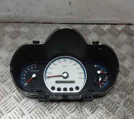 Hyundai i10 Speedometer (instrument cluster) PC38