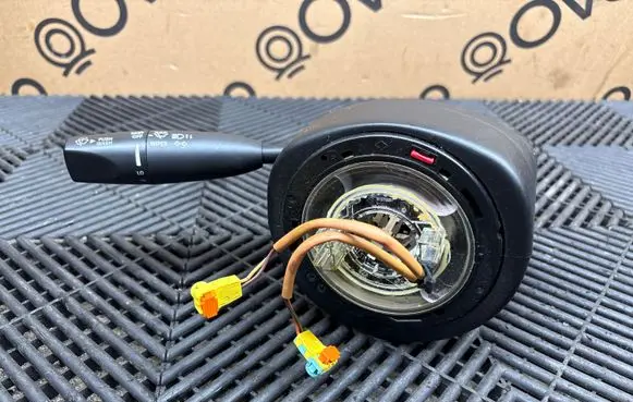 Dodge Charger Wiper turn signal indicator stalk/switch 5LB70DX9