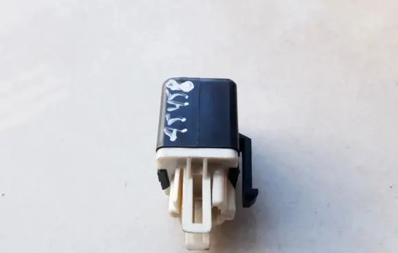 KIA Sportage Other relay OK01167740