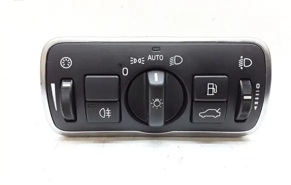 Volvo V70 Light switch 30739456