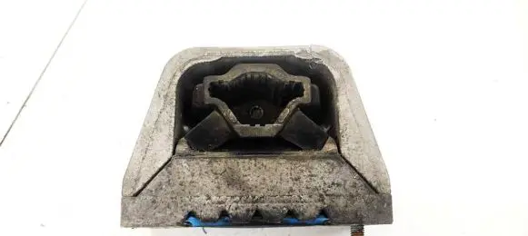 Volkswagen Touran I Engine mount bracket 1K0199262BA