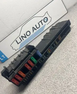 BMW 5 E60 E61 Fuse module 6957330