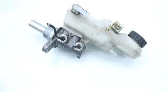 Toyota Auris 150 Master brake cylinder 13507