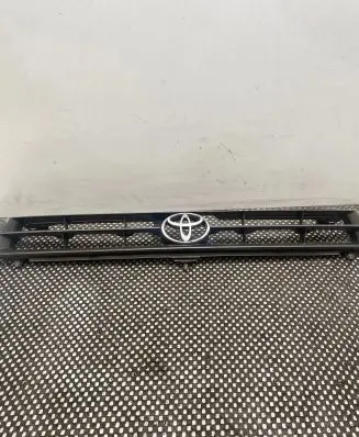 Toyota Camry Front bumper upper radiator grill 5311106010 3311106010 53111