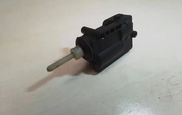Opel Zafira A Central locking motor 13120789 805472