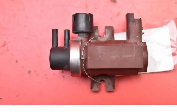 Ford C-MAX I Vacuum valve 9650098380
