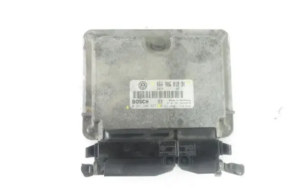 Volkswagen Golf IV Engine control unit/module 0261204927 06A906018BK