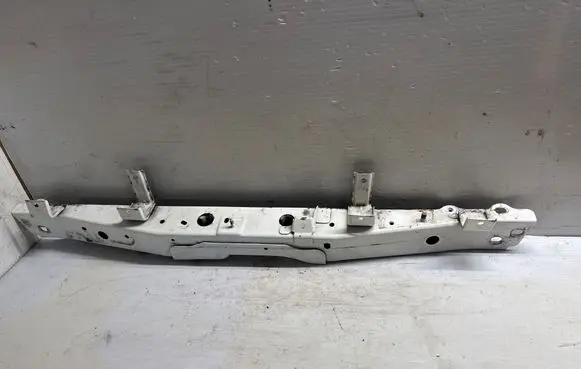 Nissan Qashqai Radiator support slam panel