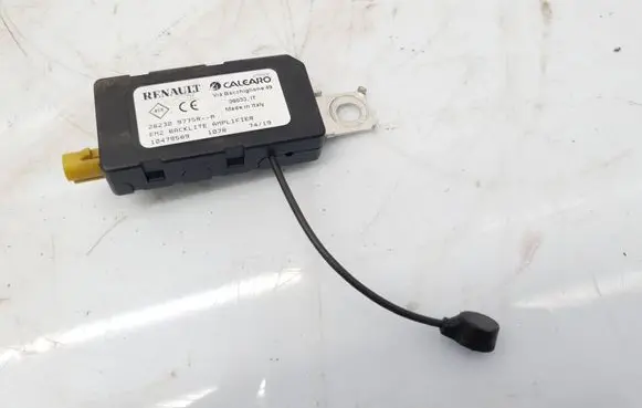Renault Megane IV Aerial antenna amplifier 282309775R
