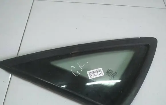 Ford Mondeo MK IV Rear side window AS2