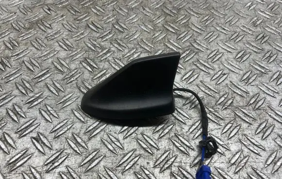 Ford Explorer VI Aerial GPS antenna JX7T19K351