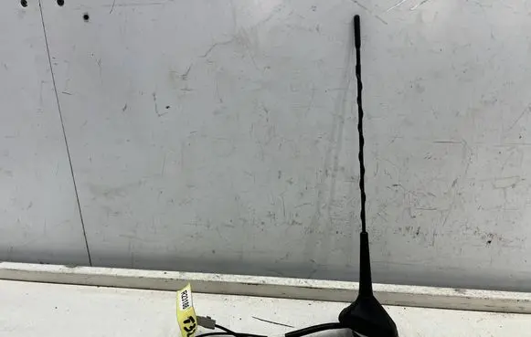 Nissan Rogue Radio antenna 
