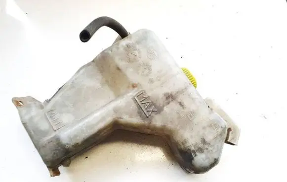 Nissan Primera Windshield washer fluid reservoir/tank 
