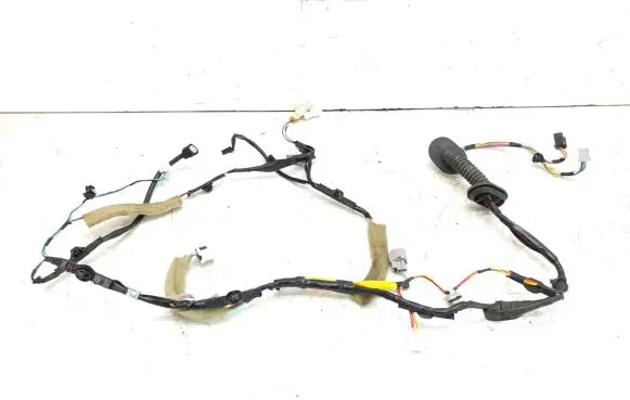 Suzuki Swift III Front door wiring loom 3675753RE0 AB75753R02R