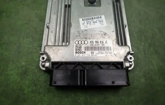 Audi A4 S4 B7 8E 8H Engine control unit/module ECU