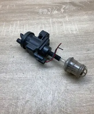 Mercedes-Benz C W203 Turbo solenoid valve A0005450427