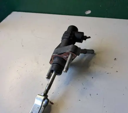 Toyota Corolla Verso AR10 Clutch master cylinder T0Y01A