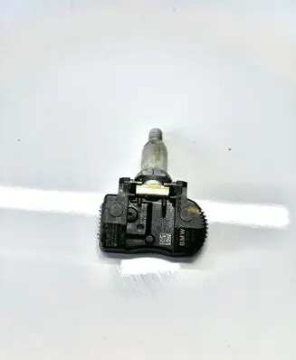 BMW 3 F30 F35 F31 Tire pressure sensor 70735510