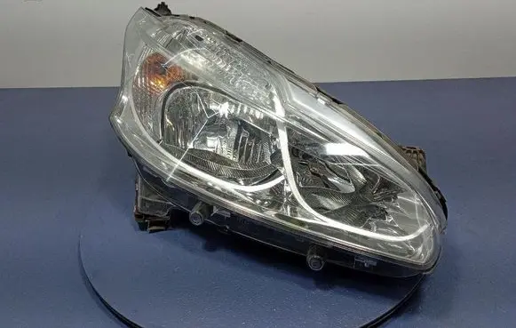 Peugeot 208 I Headlight/headlamp 9802221280