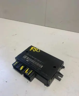 Skoda Superb B6 (3T) Tow bar trailer control unit/module 1K0907383D 5DS00953023 1K0907383B
