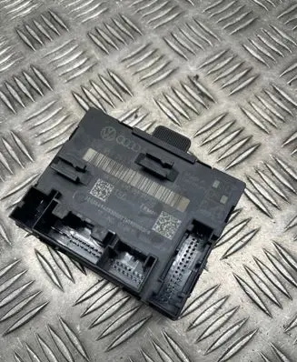 Volkswagen Touareg II Door control unit/module 4H0959793F 2840649