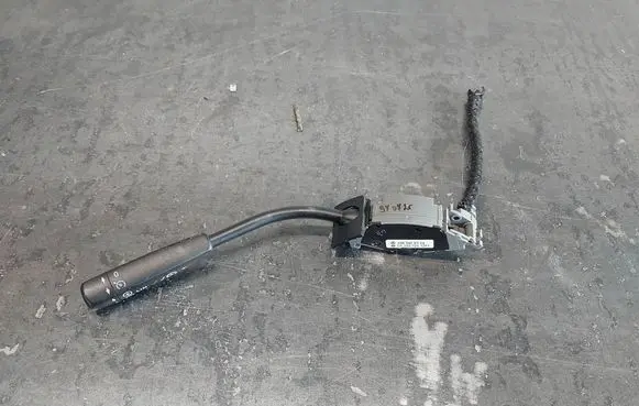 Mercedes-Benz E W210 Cruise control switch 2085450324
