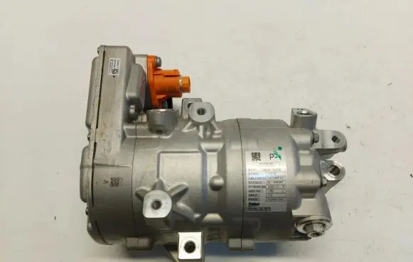 Nissan Qashqai J12 Air conditioning (A/C) compressor (pump) 223393864