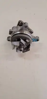 Land Rover Evoque I Water pump 1s7gej7e
