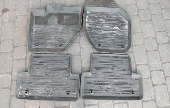 Volvo V40 Car floor mat set 9124266 9124268 9124267