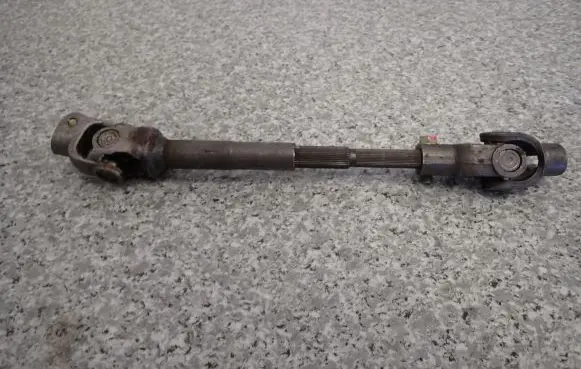Toyota Yaris Steering wheel axle