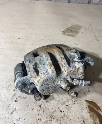 Hyundai Santa Fe Front brake caliper