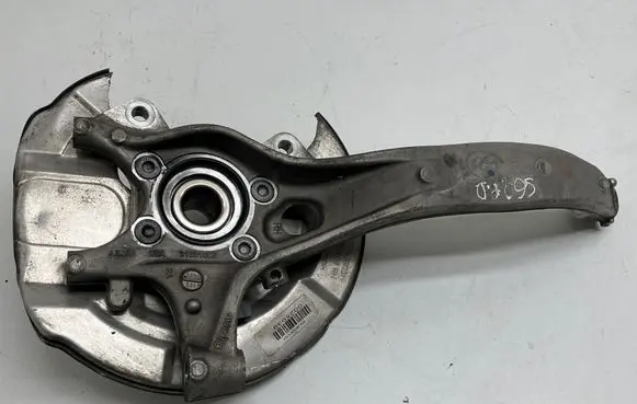 Volvo S60 Front wheel hub 31681602