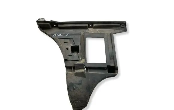 Volvo XC70 Rear bumper mounting bracket 8648149