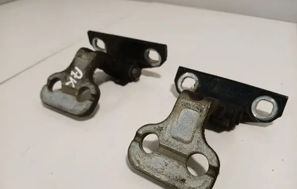 Land Rover Freelander 2 - LR2 Rear door upper hinge 6H52228A67AF