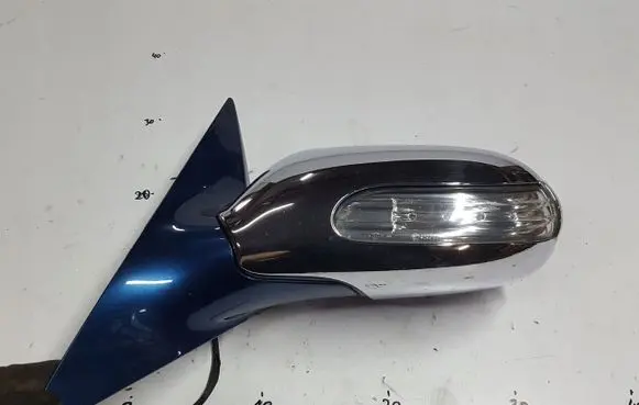 Mercedes-Benz SLK R171 Front door electric wing mirror 