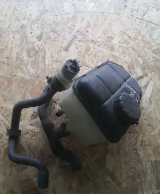 Mercedes-Benz C W203 Coolant expansion tank/reservoir 2035000049 2038350164