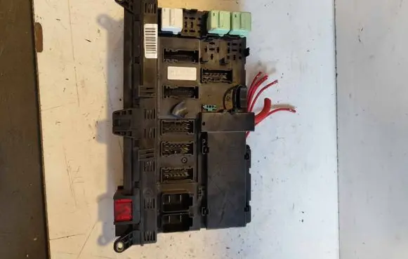 BMW X5 E53 Fuse box set 8380409