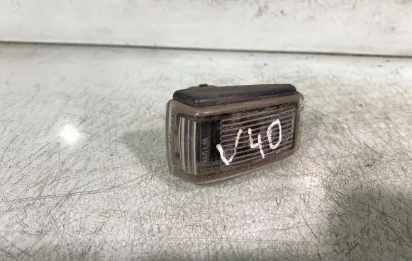 Volvo S40, V40 Front fender indicator light 6r0142631