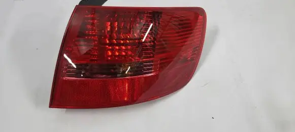 Audi A6 S6 C6 4F Rear/tail lights 4F9945096 89037746 40020255