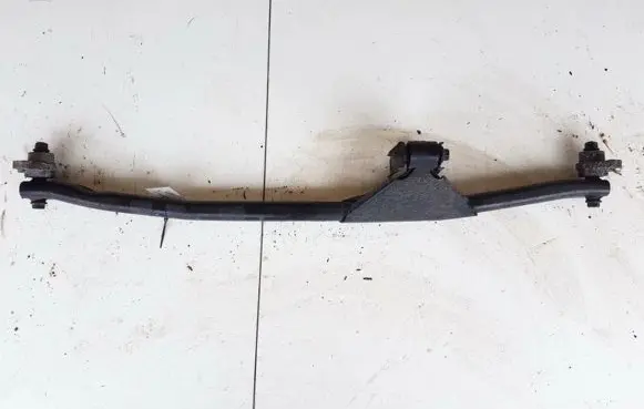 Volvo S60 Engine mount bracket