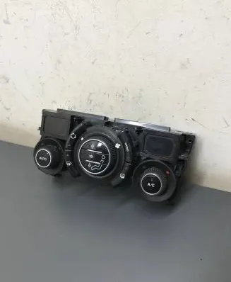 Citroen C3 Picasso Climate control unit 1011231A00 96711892X E1061971