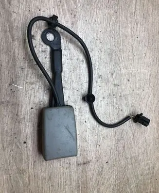 Audi A8 S8 D3 4E Front seatbelt buckle 4E0857756
