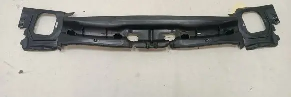 BMW 8 G14 Intercooler air guide/duct channel 74850613