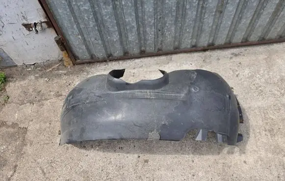 Ford Focus Front wheel arch liner splash guards 4M5116114AA