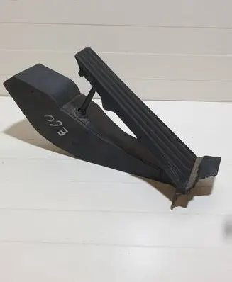 BMW 5 E60 E61 Accelerator throttle pedal 25916010 254267663402