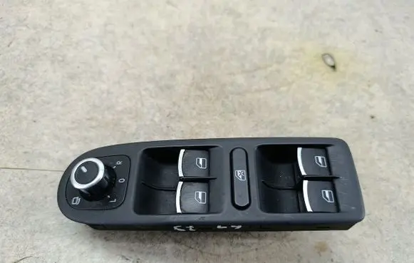 Volkswagen Golf VI Quarter vent window switch 5K0867255A