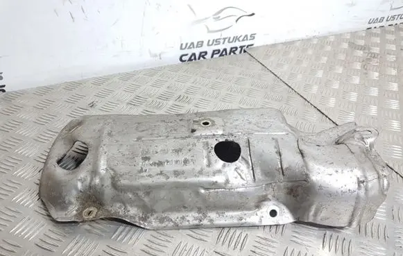 Opel Insignia A Heat shield in engine bay 55562332 2399593001