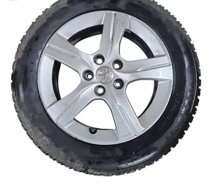 R16 alloy rim